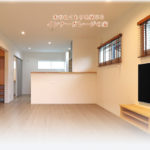 木のぬくもりを感じるインナーガレージの家