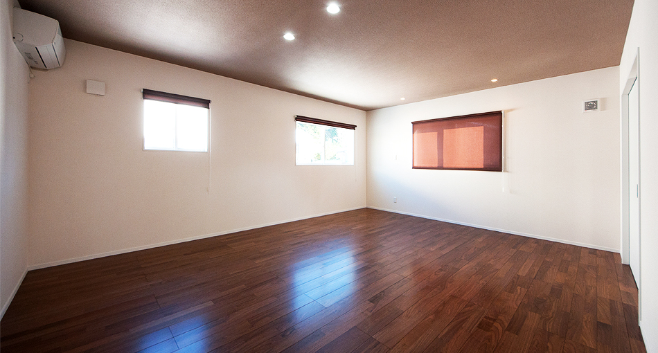 子世帯の２階主寝室