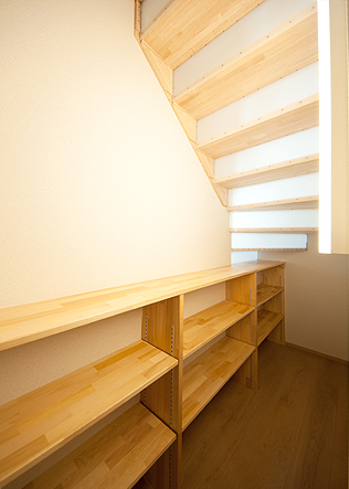 階段下収納