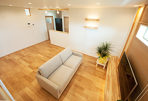 中二階からのリビング